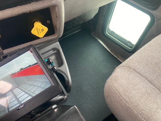 Passengers side.